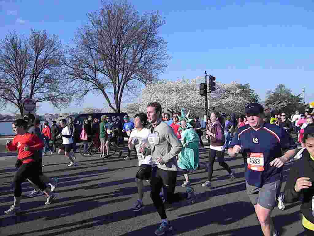 Corriendo las 10 millas del Festival de los Cerezos