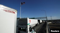 La primera, de siete rondas de renegociación del NAFTA, tendrá lugar en Washington, del 16 al 20 de agosto, y se prevé que la segunda se realice en México, a principios de septiembre.