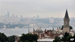 Istanbul je jedna od omiljenih destinacija za arapske turiste (AP Photo/Ibrahim Usta)