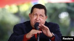 Hugo Chávez en rueda de prensa en Caracas.