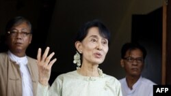 Bà Aung San Suu Kyi, lãnh tụ đấu tranh cho dân chủ Miến Ðiện