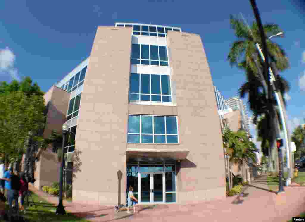 The building housing offices of CONCACAF, the soccer federation that governs North America, Central America and the Caribbean, is seen during a search by FBI agents in Miami Beach, Florida, May 27, 2015.&nbsp;