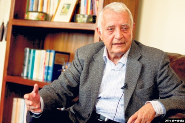 Ergun Özbudun