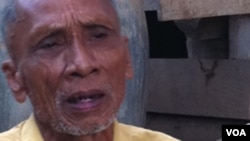 Ta An, a former Khmer Rouge commander speaks during an exclusive interview with VOA Khmer at his house in Kamrieng district of Cambodia's northwestern Battambang province. He is among those being investigated by the Khmer Rouge tribunal.