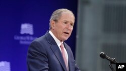 Las declaraciones del ex presidente Bush, llegaron al tiempo que las del ex preside Barack Obama, quien también rechazó el divisionismo en EE.UU.
