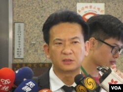 執政黨民進黨立委林俊憲（美國之音張永泰拍攝）