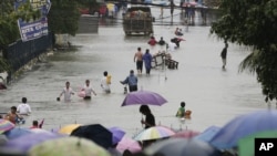 Rains Bring Major Flooding to Philippines