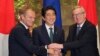 일본·유럽연합, 군사·경제 연대 강화 합의
