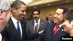 En 2009, durante la V Cumbre, en Puerto España, Obama causó una buena impresión, hasta a Hugo Chávez.