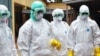 Epidémie d'Ebola : le cap de mille morts franchi, l'inquiétude redouble