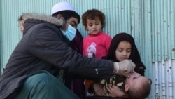 آغاز برنامۀ "نظارت و رسیدگی" به خانواده های مخالف واکسین پولیو در افغانستان