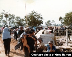 Cambodian refugees in Sa Keo, Thailand, in November 1979. (Photo courtesy of Greg Barron)