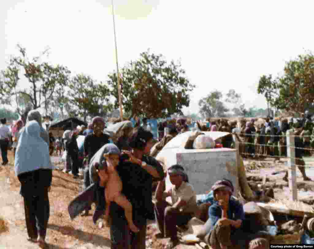 Cambodian refugees in Sa Keo, Thailand, in November, 1979.