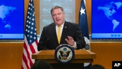 Secretary of State Mike Pompeo briefs reporters at the State Department in Washington, Oct. 3, 2018.