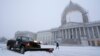 Salju, Suhu Beku Hambat Rencana Perjalanan di Sebagian Wilayah AS