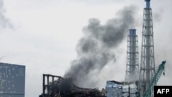 Дим підноситься над районаом реактора номер три японської АЕС Фукусіма