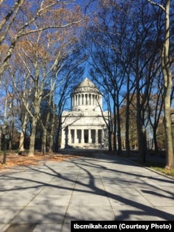 The final resting place of President Ulysses S. Grant and his wife, Julia, is the largest mausoleum in North America.