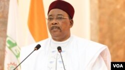 Le président Issoufou Mahamadou mardi lors de son passage télévisé, à Niamey, le 18 mars 2020. (Présidence Niger)