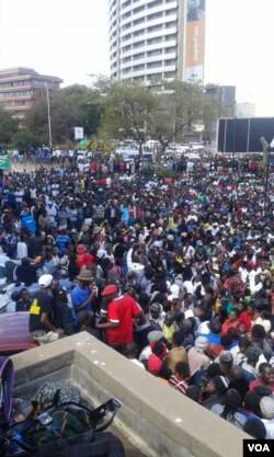 Abasakhulabyo beZanu PF betshengisela