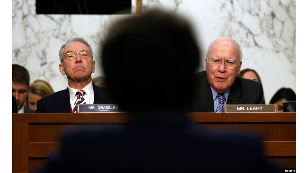 Senate Judiciary Committee Chairman Chuck Grassley, left, and ranking member Pat Leahy question Loretta Lynch during her confirmation hearing to become U.S. attorney general, on Capitol Hill in Washington, Jan. 28, 2015.
