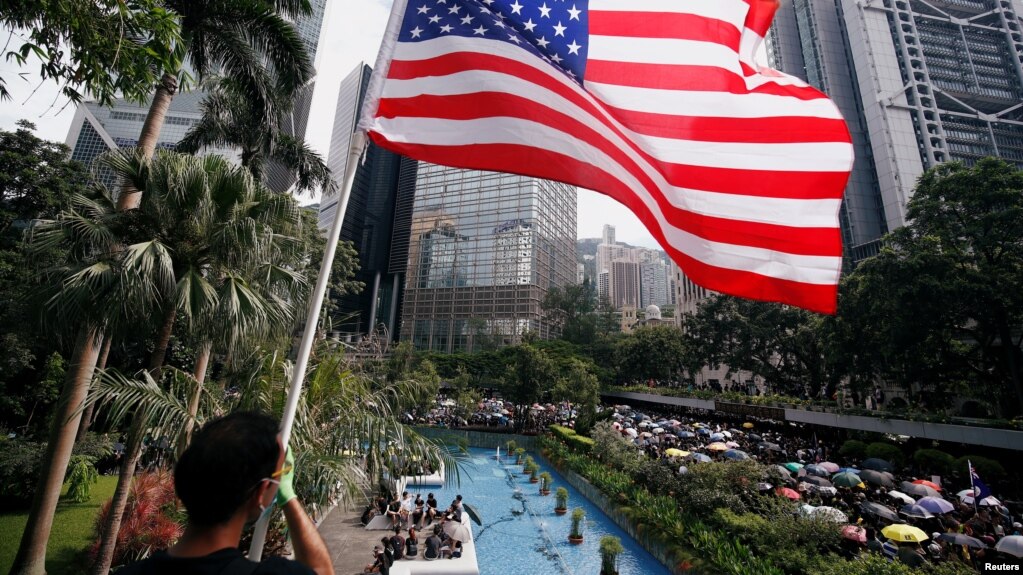 Hoa Kỳ vừa nâng mức cảnh báo, kêu gọi công dân thận trọng hơn nữa khi đi du lịch đến Hồng Kông.