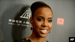 Kelly Rowland attends the Rock and Roll Hall of Fame Induction Ceremony at the Nokia Theatre, April 18, 2013.