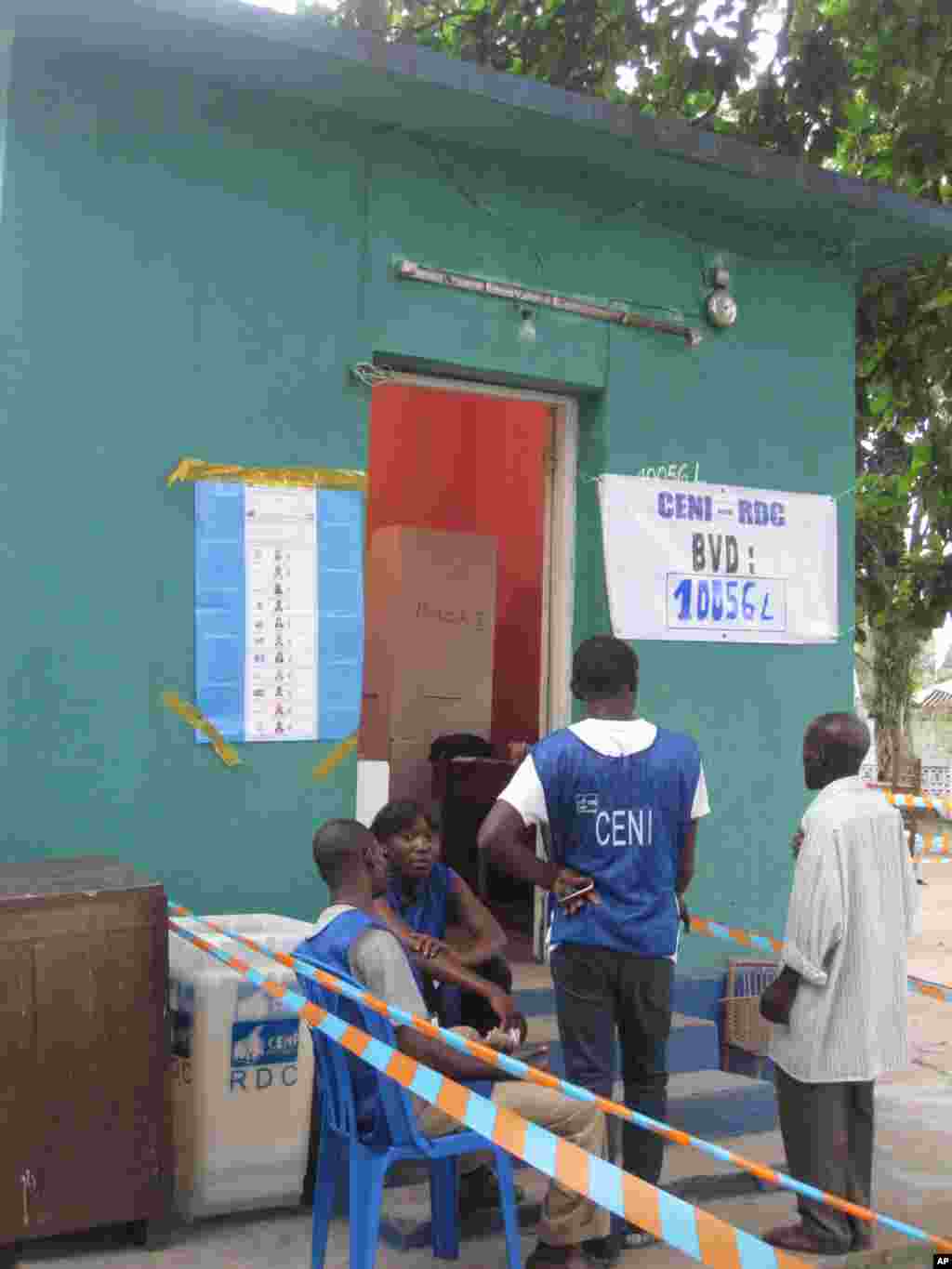 SWAHILI Jour de vote a Kinshasa 1