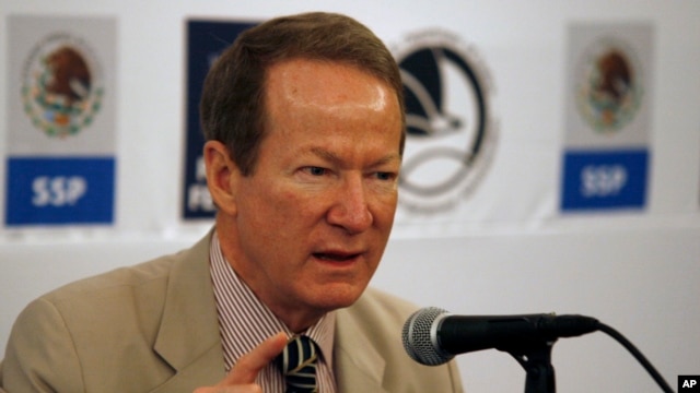 William Brownfield recibe a siete fiscales generales centroamericanos.