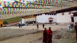 རྫ་དབོན་པོ་དགོན་གྱི་གྲྭ་པ་༤་འཛིན་བཟུང་།