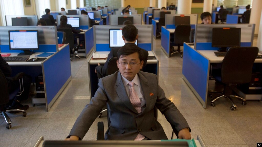 Giới tinh hoa Bắc Hàn bỏ Facebook, giấu hoạt động trên internet C16A5A11-322A-49CF-882B-7742929F7AC7_cx0_cy9_cw0_w1023_r1_s