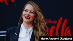 Emma Stone menghadiri pemutaran perdana film "Cruella" di teater El Capitan di Los Angeles, California, AS 18 Mei 2021. (Foto: REUTERS/Mario Anzuoni)