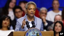 Gradonačelnica Chicaga, Lori Lightfoot, govori tokom ceremonije svoje inauguracije, 20. maja 2019.