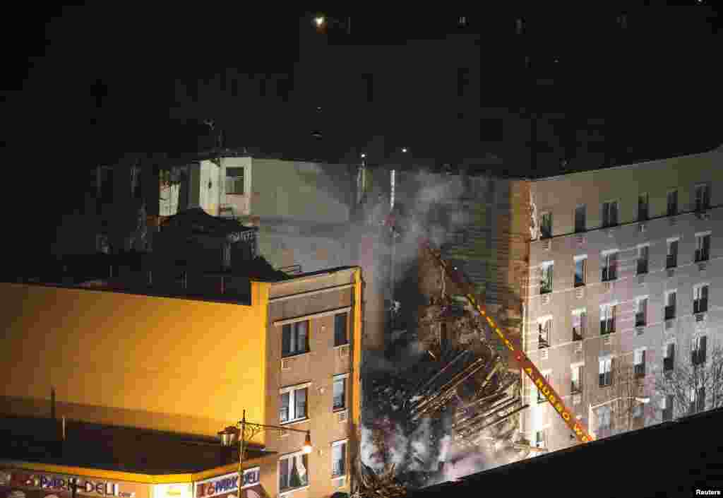 ԱՄՆ-ի Նյու Յորք քաղաքի Հարլեմ թաղամասում բնակելի երկու շենքում բնական գազի տեղի ունեցած պայթյունի հետևանքով շենքերը փլուզվել են, զոհվել է երեք մարդ: