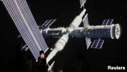 지난해 4월 중국 베이징의 우주기술박물관에 전시된 톈궁 우주정거장 모형.