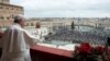 Традиционное рождественское послание Папы Франциска Urbi et Orbi («Городу и миру») с главного балкона базилики Святого Петра в Ватикане, 25 декабря 2021 г. 