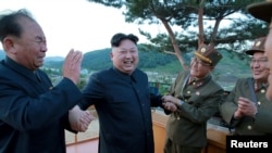 Le leader nord-coréen Kim Jong Un le 15 mai 2017. 