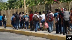 La ACNUR indicó el miércoles 12 de junio de 2019 en un comunicado que la violencia y la persecución por parte de poderosas pandillas en partes de Centroamérica, y la crisis social y política en Nicaragua, producen un creciente flujo migratorio.