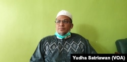 Anak Abu Bakar Ba'asyir, Abdul Rohim Baasyir, saat ditemui di Pondok Pesantren Al Mukmin Ngruki Sukoharjo, Selasa, 5 Januari 2021. Foto: (Yudha Satriawan/VOA)