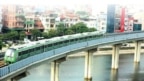 Tuyến đường sắt trên cao Cát Linh-Hà Đông trong thời gian vận hành thử ở Hà Nội. (Ảnh chụp màn hình Cafe.vn)