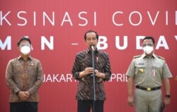 Presiden Jokowi menyampaikan sambutan di Galeri Nasional Indonesia, Jakarta, Senin, 19 April 2021. (Foto: Biro Setpres)