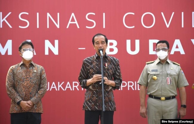 Presiden Jokowi menyampaikan sambutan di Galeri Nasional Indonesia, Jakarta, Senin, 19 April 2021. (Foto: Biro Setpres)