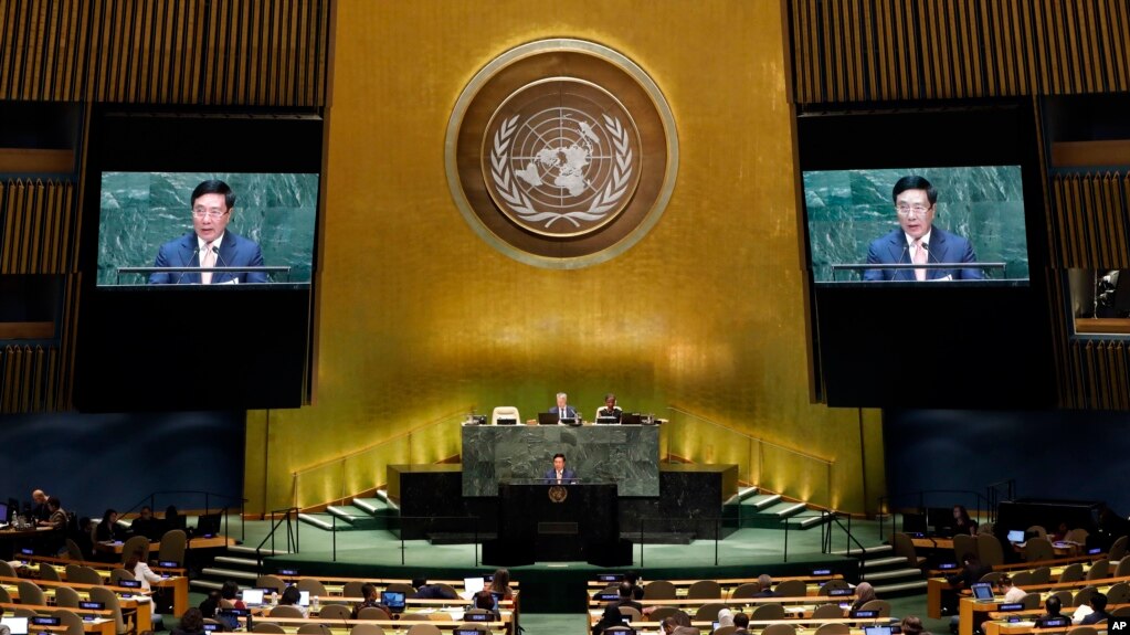 Ông Phạm Bình Minh đọc diễn văn tại Liên Hiệp Quốc, New York, 28 tháng Chín.