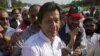 Ngôi sao cricket Pakistan tiếp tục tuần hành phản đối máy bay không người lái