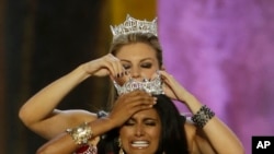 First Indian-American Winner of Miss America Crown