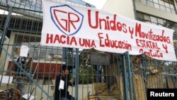Colegios de otras ciudades de Chile, como éste, de Viña del Mar, también han sido tomados por estos días.