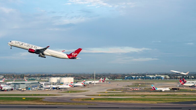 Foreign Visitors Head to US as Travel Ban Ends