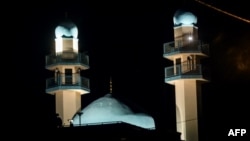 La mosquée Imam Hussain a été évacuée après la découverte d'un dispositif dans l'immeuble situé à la périphérie de Durban, en Afrique du Sud, le 13 mai 2018.