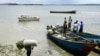 Des bateaux dans le village de pêcheurs de Ggaba, en Ouganda, 3 novembre 2006.
