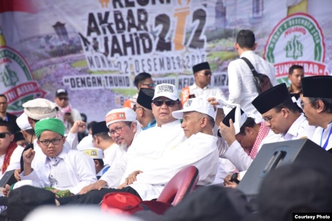Sejumlah tokoh hadir dalam Reuni Persaudaraan 212 termasuk calon presiden Prabowo Subianto, Gubernur DKI Jakarta Anies Baswedan dan Mantan Ketua Umum PAN Amien Rais. (Foto Courtesy)