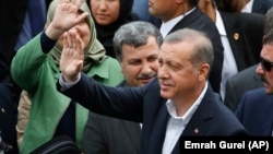 اردغان برای تشکیل حکومت ائتلافی با چالش بزرگی روبرو است
